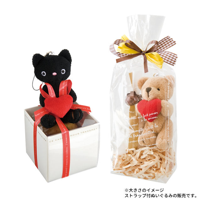 ぬいぐるみ【ラブリーマスコット:ストラップ付ハート抱きくま】をセットに追加する♪<バルーンアレンジメント追加専用2個OK>
