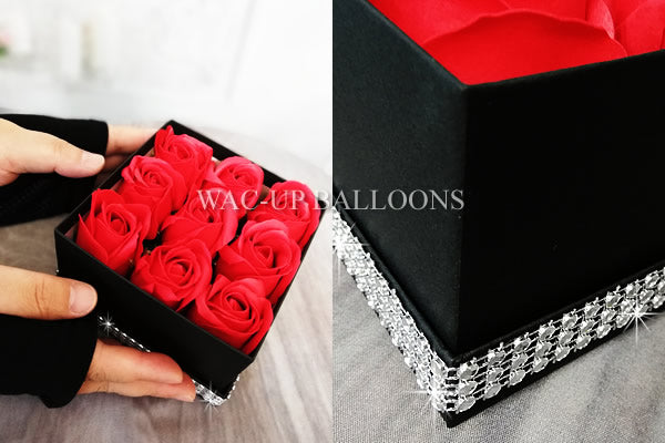 バルーンの足元につけて♪ソープフラワー 造花 石鹸花 枯れない花 香り ボックス ギフト バラ 薔薇 ハート - OPソープフラワー:煌めくスクエアボックス入りレッドローズ <セットに追加なら送料無料>