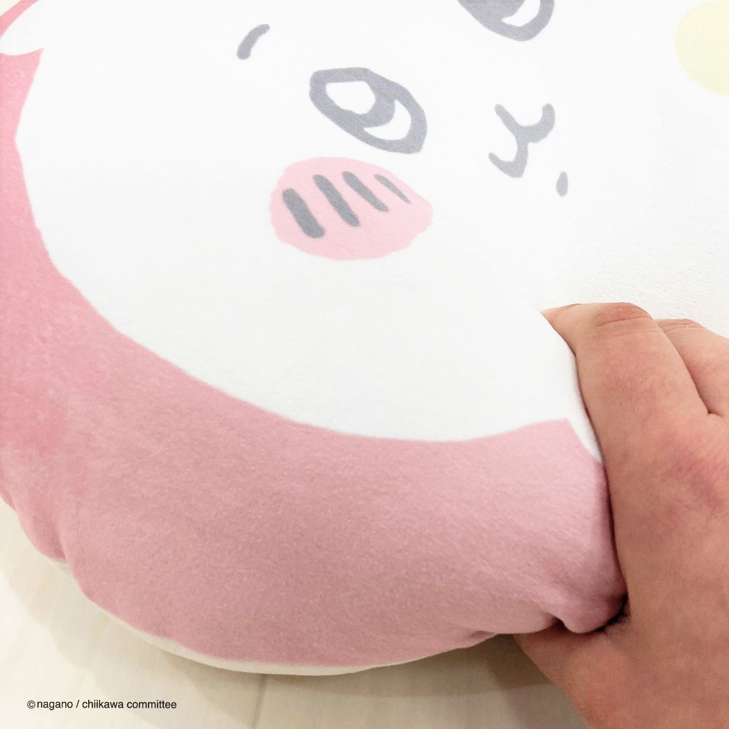 大きなハチワレ ちいかわがバルーンの中に入った贈り物 誕生日 プレゼント 入学祝い 卒業祝い 開店 開業 七五三 お祝い かわいい - ぬいぐるみバルーンラッピングギフト：選べる ちいかわ抱き枕