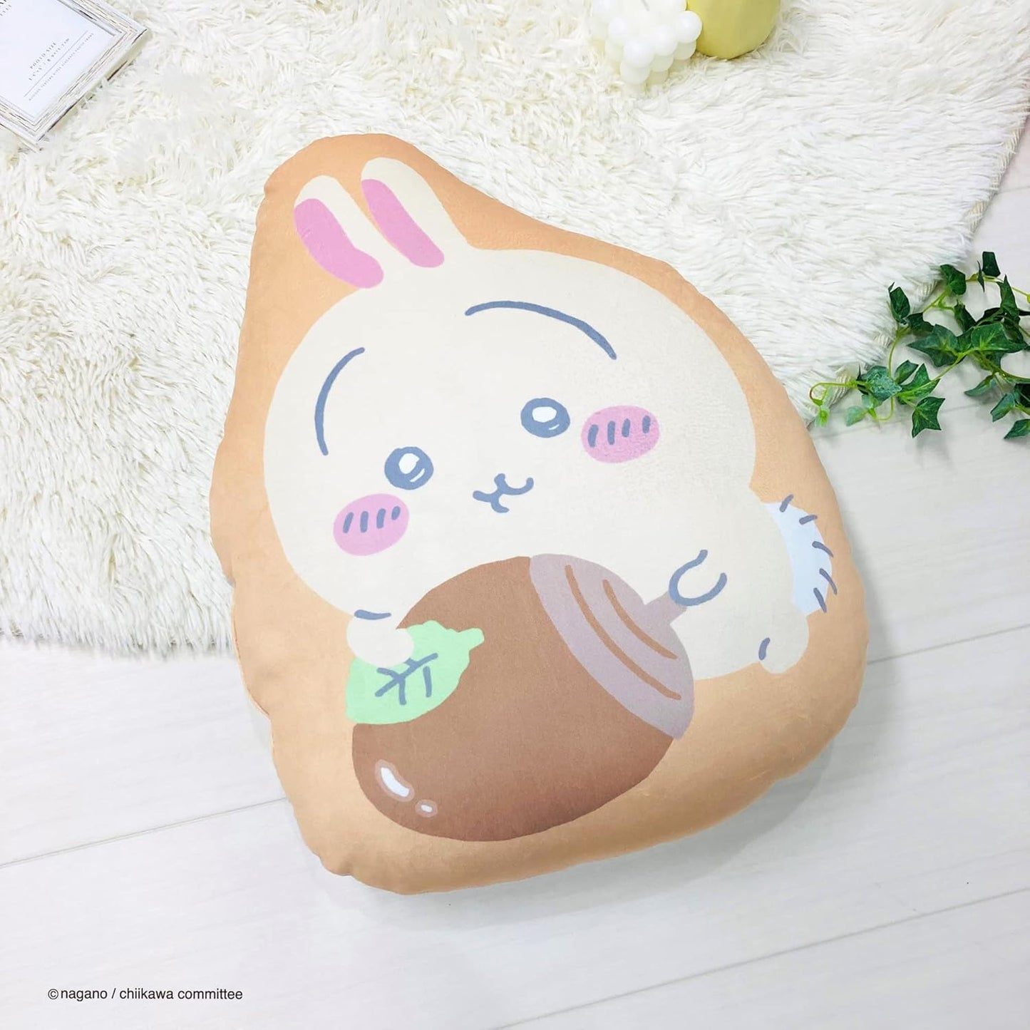 大きなハチワレ ちいかわがバルーンの中に入った贈り物 誕生日 プレゼント 入学祝い 卒業祝い 開店 開業 七五三 お祝い かわいい - ぬいぐるみバルーンラッピングギフト：選べる ちいかわ抱き枕