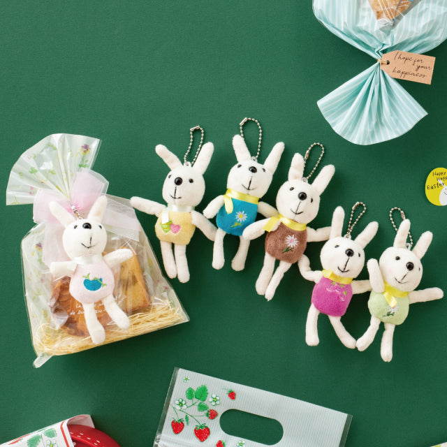 1個1000円前後 配り用 プチギフト ミニプレゼント お返し お礼 花 キーホルダー 可愛い うさぎ クマ ねこ   - ラッピング付きラブリーマスコット付きミニバルーンスティック1本＜送料別＞